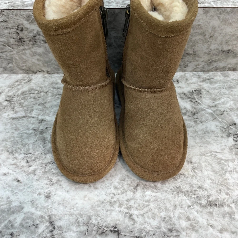 Bearpaw boots toddler size 7c